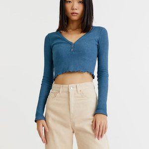 (NWT) Pull&Bear Cropped Henley Top